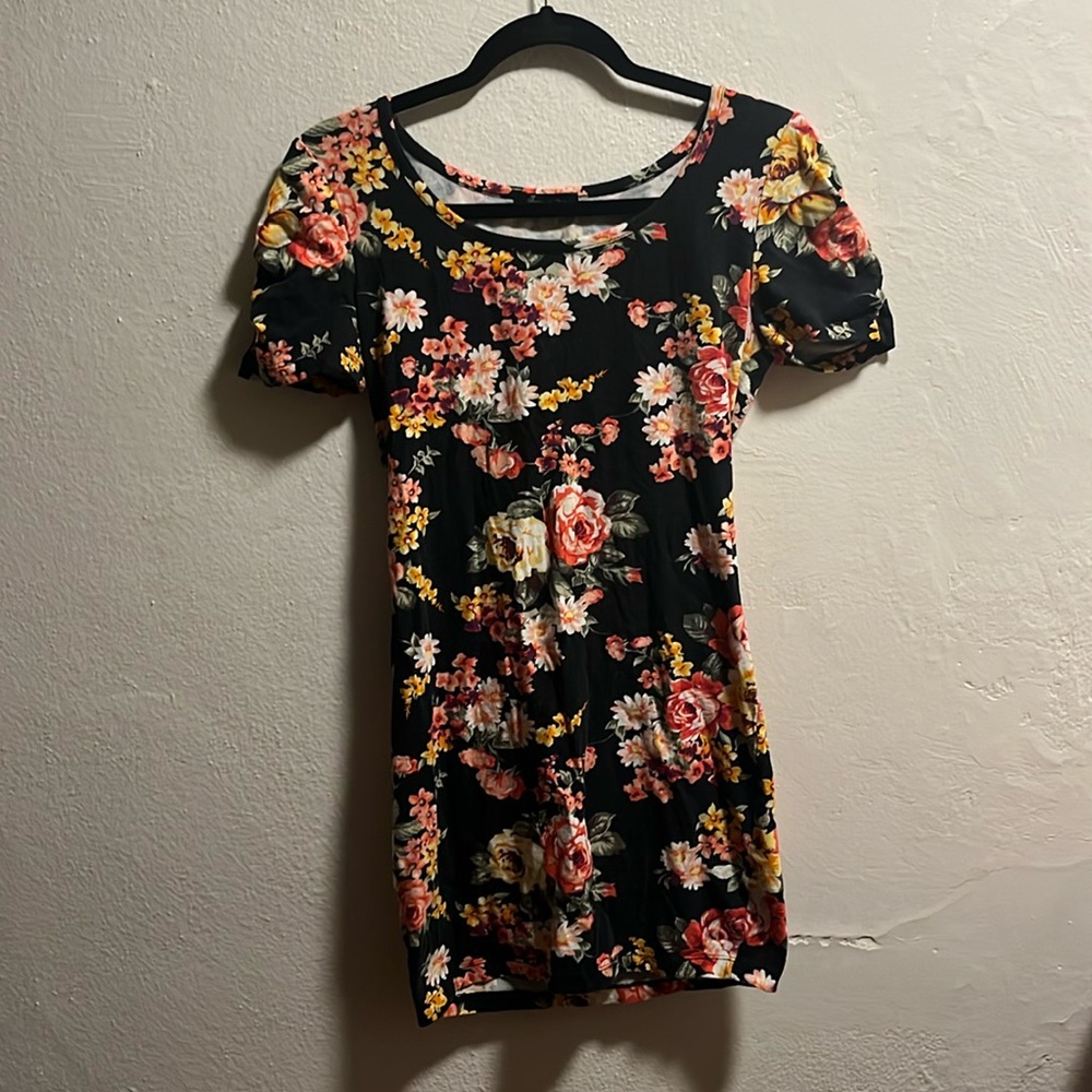 Short Sleeve Flower Dress